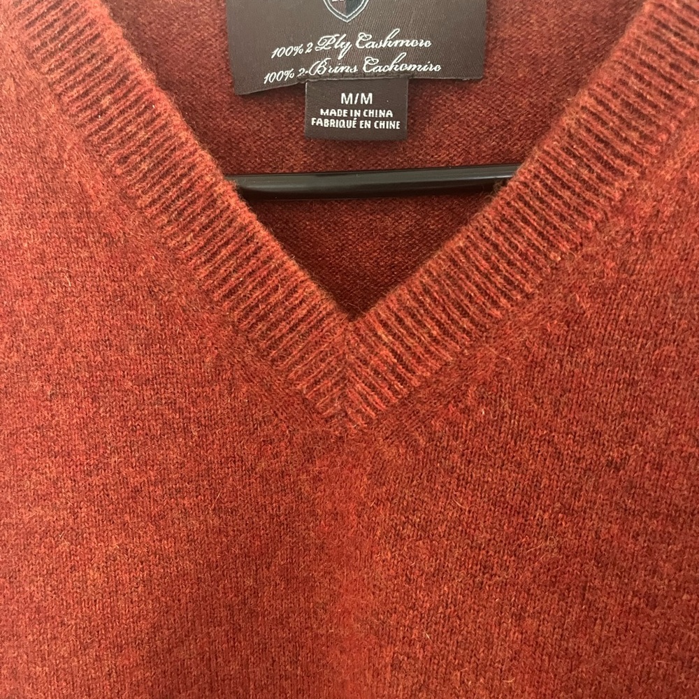 Black Brown 1826 Men's 100% 2-Ply Cashmere V-Neck Sweater Mens M Fall Winter - Picture 2 of 4
